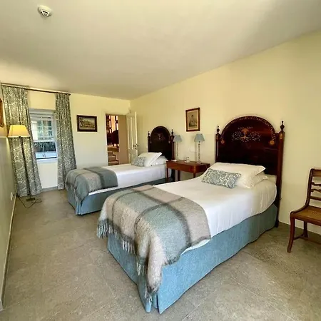 139 E 140 Casa Dos Carvalhos Feriehus Castelo Branco (Centro)