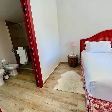 139 E 140 Casa Dos Carvalhos * Castelo Branco (Centro)